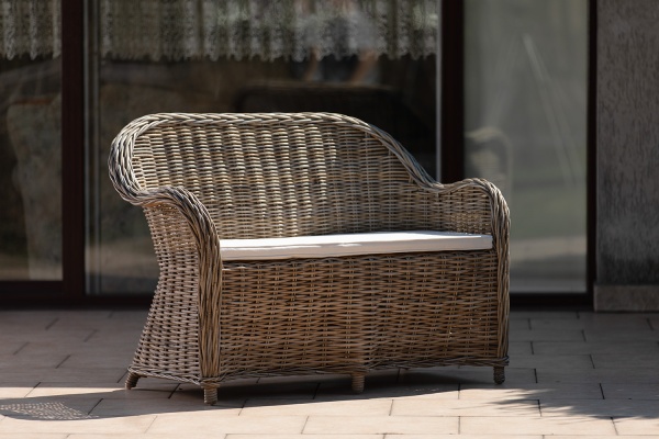 Provenzalisches Rattansofa