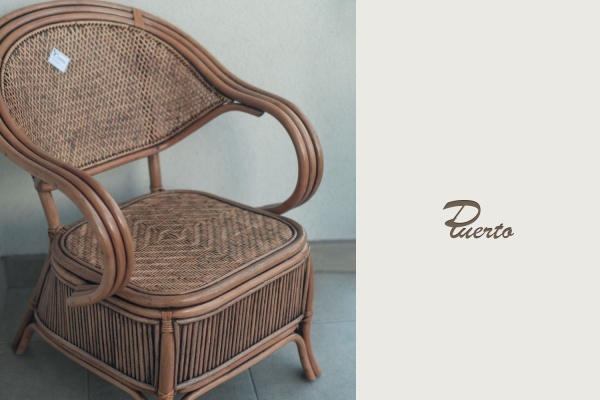 Stilvoller Sessel aus natürlichem Rattan und Bambus
