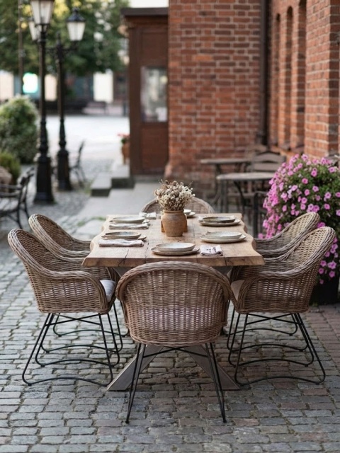 Fotele rattanowe ze stołem, boho & loft