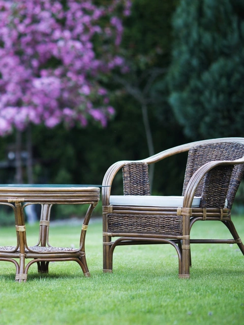 Rattanmöbel mit Abaca