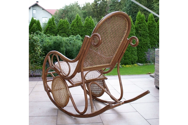 Natürlicher Schaukelsessel aus Rattan