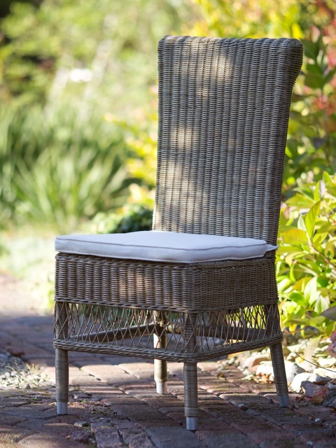 Ratanová stolička Dootre