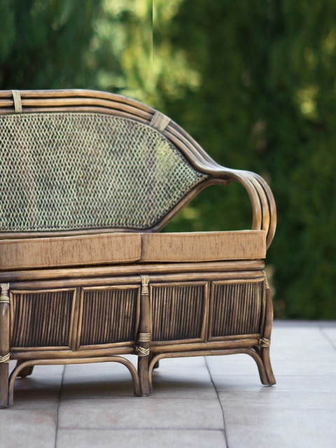 Stilvolles naturbelassenes Rattansofa