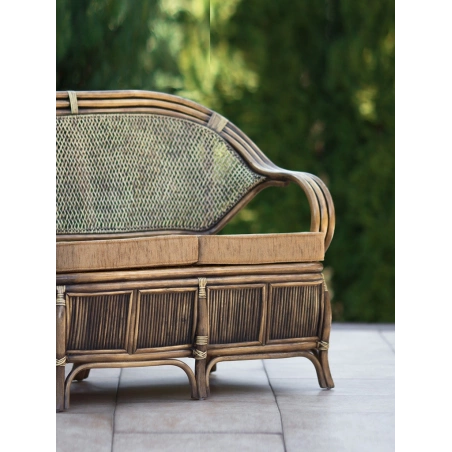 Stilvolles naturbelassenes Rattansofa