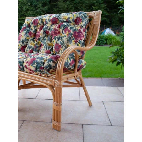 Rattanbank für den Garten in Honigbraun