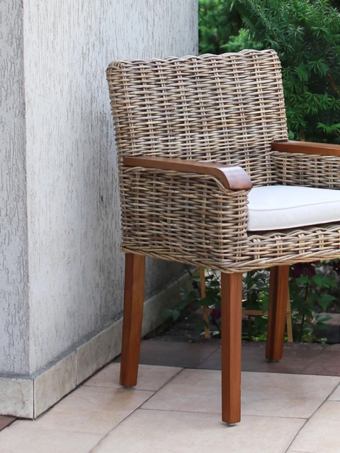 Rustykalne krzesło rattanowe m29