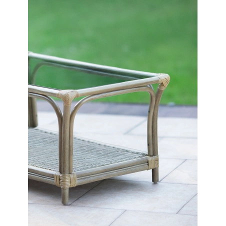 Rechteckiger Tisch aus natürlichem Rattan