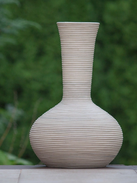 Rattan-Vase in Weiß