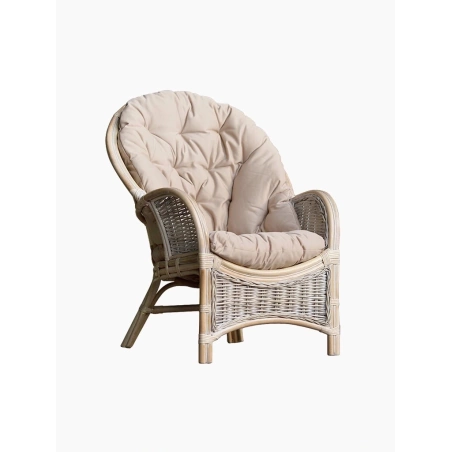 Rattan-Schaukelsessel im rustikalen Stil