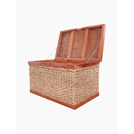 Große Holzkiste mit Abaka