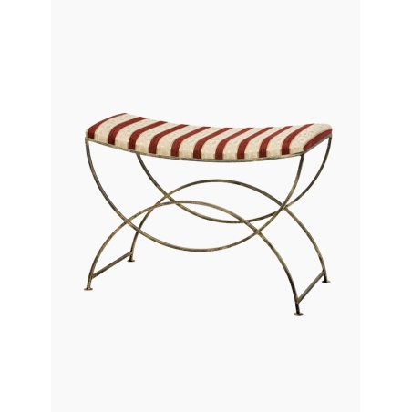 Schmiedeeiserne Bank im Stil