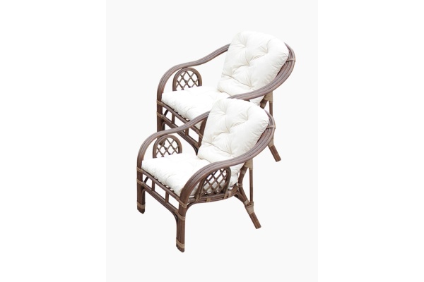 Gartenstuhl aus natürlichem Rattan