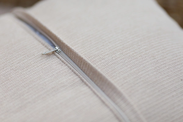 Vankúš ku kreslu Simoo