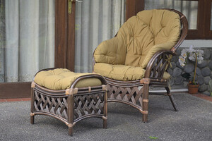 Fotel rattanowy z podnóżkiem do domu i ogrodu, brąz, naturany
