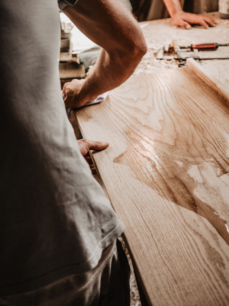 masívne olejované drevo