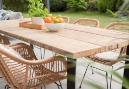 Rattan mit Esstischen, Esszimmer, Terrasse und Garten
