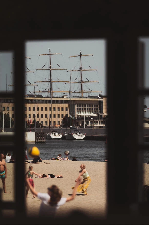 Gdynia plaża siatkówka rodzina
