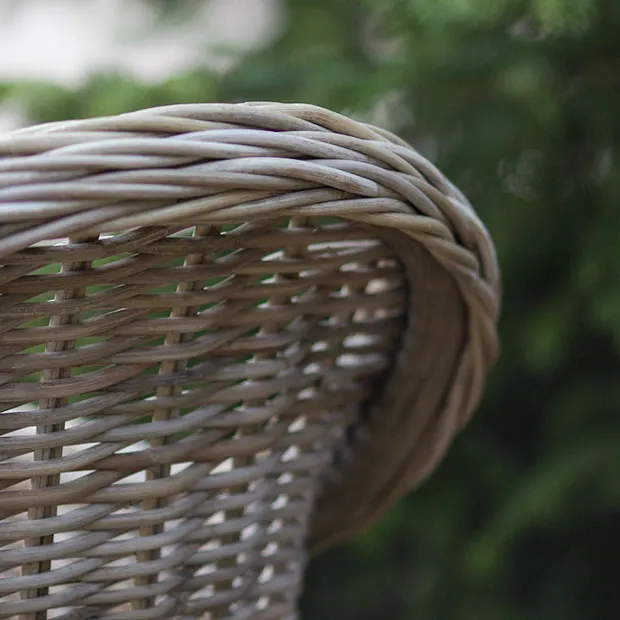 Rosto-Rattan-Rückenlehne